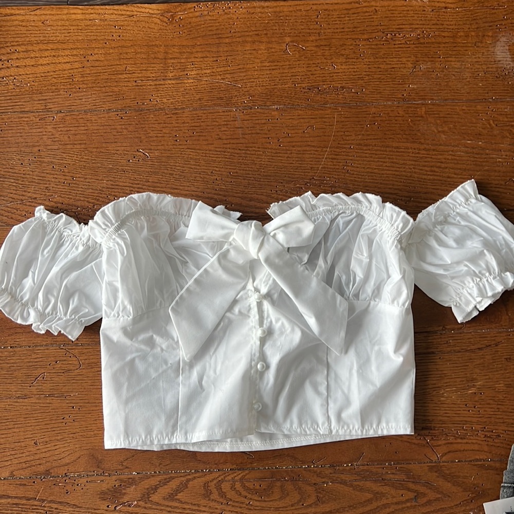 PrettyLittleThing White Off Shoulder Puff Sleeve with Bow Crop Top Blouse 🕊️